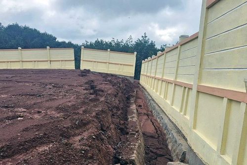 Hàng nghìn m2 của trường bắn quân sự có nguy cơ đổ sập