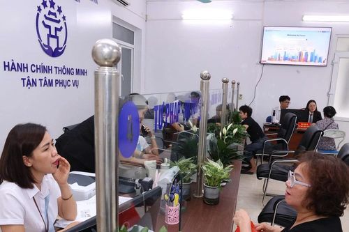 Xem xét thí điểm không công chứng giao dịch bất động sản hợp đồng tặng cho