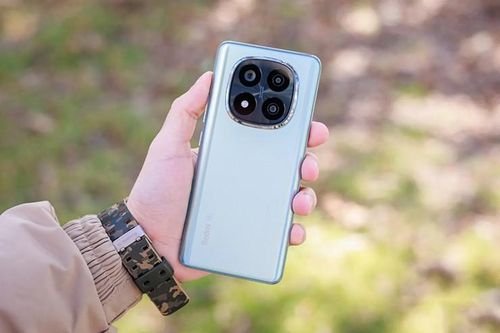 Bộ đôi điện thoại Xiaomi đã hấp dẫn nay còn lôi cuốn hơn