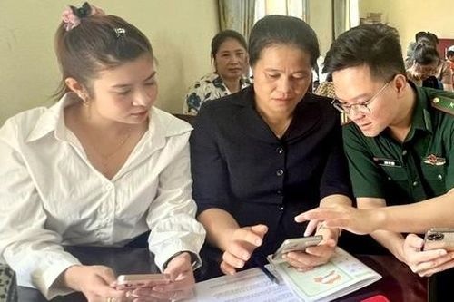 Đồn Biên phòng Pa Tần tích cực thực hiện phong trào 'Bình dân học vụ số'