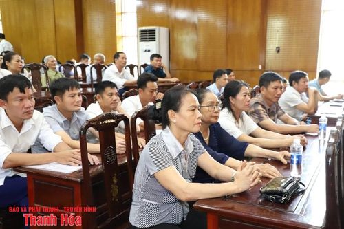 Bộ trưởng Bộ Dân tộc và Tôn giáo Đào Ngọc Dung tiếp xúc cử tri phường Tĩnh Gia