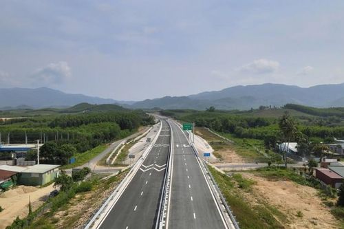 Bộ Tài chính kiến nghị giao địa phương rà soát việc chọn thầu cao tốc TP.HCM - Chơn Thành