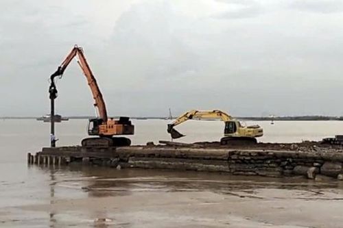 Đề nghị giải tỏa bến vật liệu xây dựng trong vùng nước cảng biển Hải Phòng