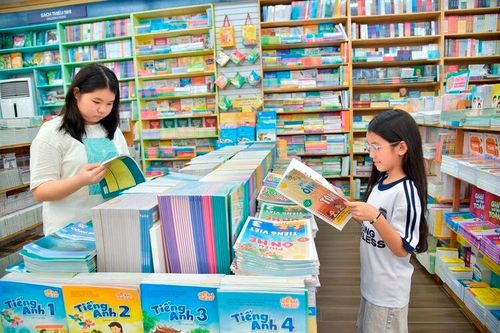 Sôi động mùa tựu trường năm học mới