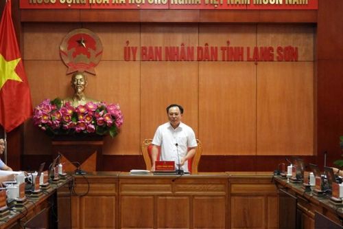 Họp tháo gỡ vướng mắc giải phóng mặt bằng các dự án cao tốc