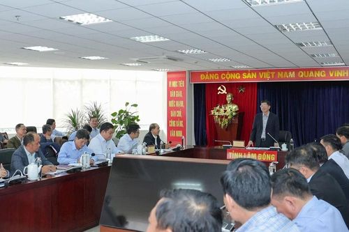 Phó Chủ tịch UBND tỉnh Nguyễn Hồng Hải làm việc với Sở Xây dựng