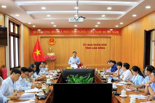 Phó Chủ tịch UBND tỉnh Lê Trọng Yên làm việc với Thanh tra tỉnh