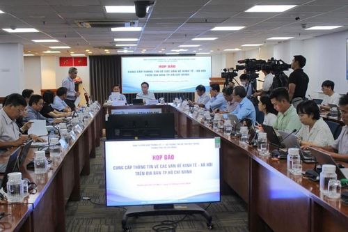 UBND TP.HCM yêu cầu hoàn thiện đề án sắp xếp báo, đài, tạp chí trực thuộc trước 21-7