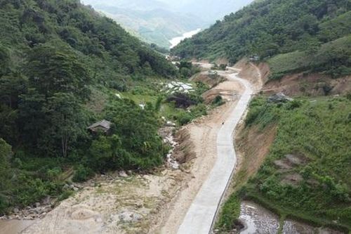 Những tuyến đường vùng biên giúp người dân Thanh Hóa thoát nghèo