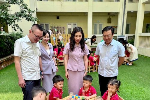 Tháo gỡ 'điểm nghẽn' cho mô hình giáo dục chất lượng cao