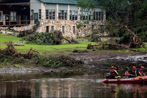 Thảm họa lũ lụt ở Texas: Hơn 100 người thiệt mạng, hàng chục người mất tích