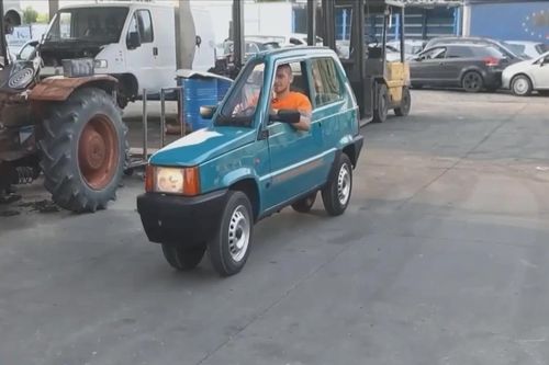 Xe Fiat Panda 'siêu mỏng' độc đáo tại Italy