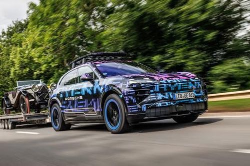 Mẫu SUV điện mới của Porsche lập kỷ lục tốc độ