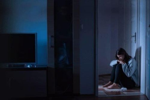 Hai năm chôn vùi cảm xúc, tôi lại gặp người đàn ông từng làm tan nát gia đình mình
