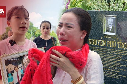 Người dân rơi nước mắt khi viếng mộ cố Tổng Bí thư Nguyễn Phú Trọng