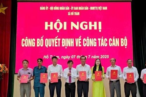 Nhiều tín hiệu vui và niềm tin gửi gắm đến mô hình chính quyền địa phương hai cấp