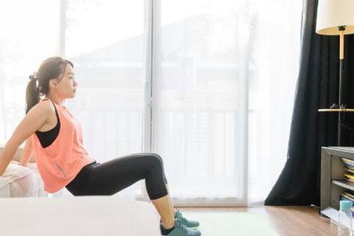 Tập luyện tại nhà có giúp cơ thể săn chắc như tập tại phòng gym?