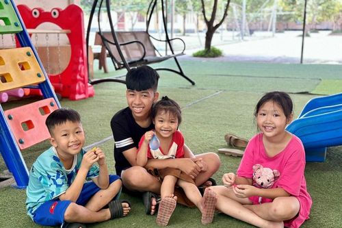 Dành cuộc đời mình để trả ơn mái ấm
