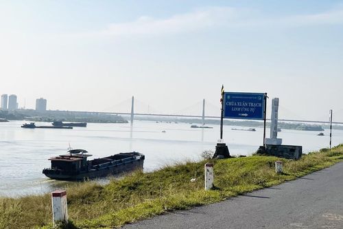 Dòng chảy văn hóa sông Hồng: Cần cú hích chiến lược