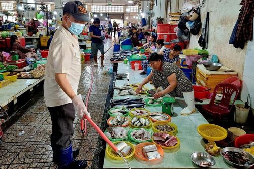 Cử tri Hà Nội chất vấn về an toàn thực phẩm