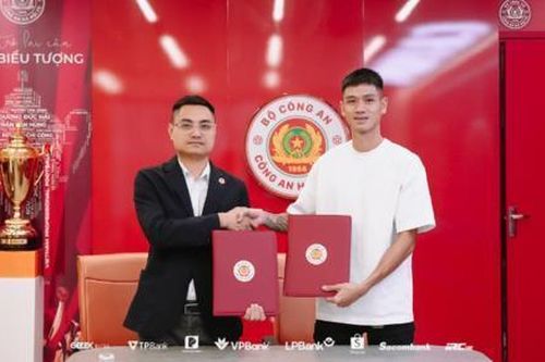 CLB Công an Hà Nội chiêu mộ thêm thủ môn