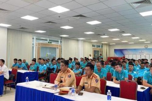 Cảnh sát giao thông Công an TP Đà Nẵng triển khai mô hình '3 không, 4 phải' tài xế taxi