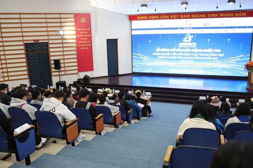 Ai cũng vội thì ai sẽ chậm