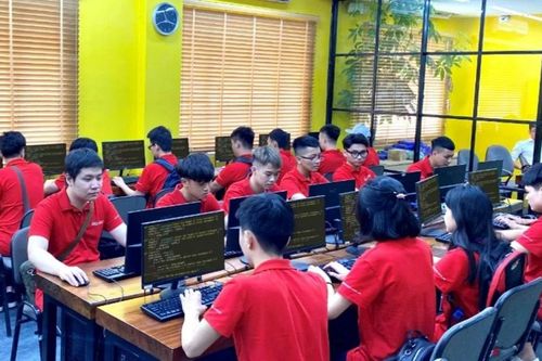 Tập đoàn Aptech công bố chương trình đào tạo lập trình 2025: Học nhanh - Làm sớm