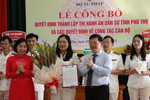 Thứ trưởng Mai Lương Khôi dự lễ công bố quyết định tổ chức, nhân sự Thi hành án dân sự tỉnh Phú Thọ