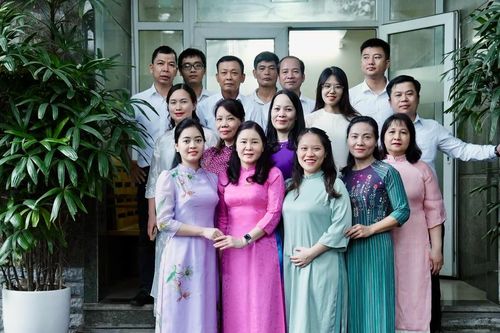 Những người viết nên 'trang báo không xuất bản'