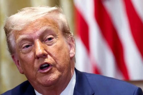 Tổng thống Mỹ Donald Trump dự khán chung kết FIFA Club World Cup