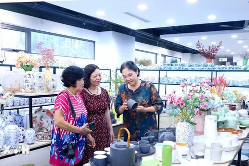 Lấy văn hóa-du lịch làm hạt nhân thúc đẩy dòng chảy văn hóa sông Hồng phát triển