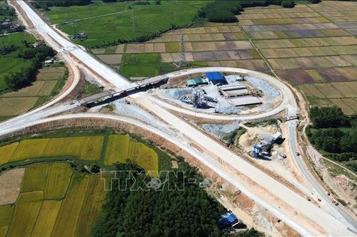 Bàn giao mặt bằng cao tốc Bắc - Nam đoạn qua Đà Nẵng, Quảng Ngãi trước 15/7