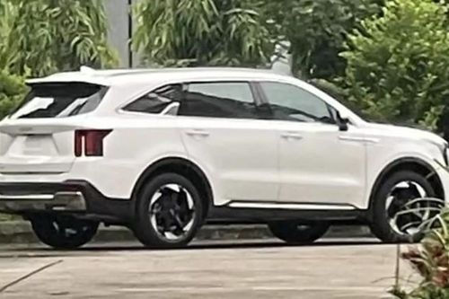 Kia Sorento phiên bản nâng cấp có mặt tại Việt Nam, ngày ra mắt cận kề