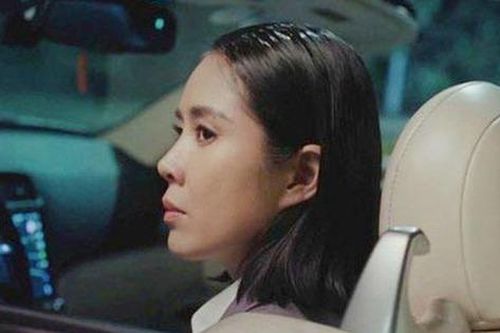 'Chị Hai quốc dân' Lê Phương với diện mạo 'đẹp trai' chưa từng thấy