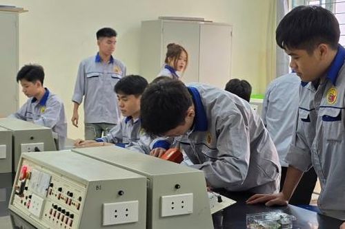 Trường Cao đẳng Kinh tế Công nghiệp Hà Nội: Đảm bảo việc làm cho người học