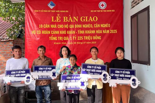 Hội Chữ thập đỏ tỉnh Khánh Hòa bàn giao 5 căn nhà tình nghĩa cho hộ nghèo