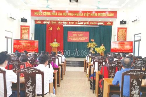 Đảng ủy phường Âu Lâu công bố quyết định thành lập 51 chi, đảng bộ trực thuộc
