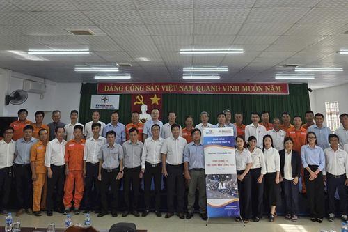 Công ty Thủy điện Đại Ninh tổ chức khóa đào tạo ứng dụng AI tạo sinh vào công việc