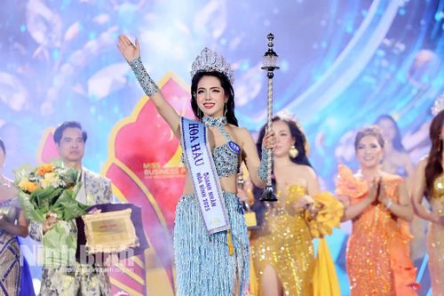 Hoa hậu Doanh nhân Hòa bình 2025: Dấu ấn nhân ái và sứ mệnh quảng bá di sản Cố đô