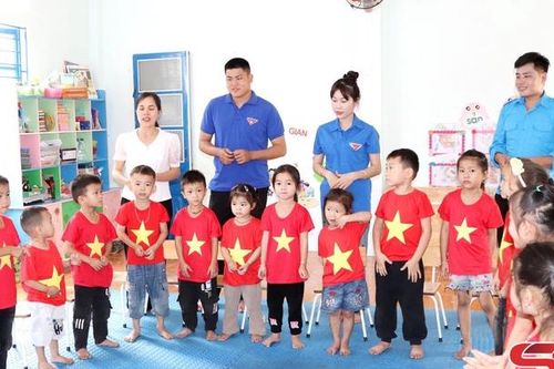 Phát triển nguồn nhân lực trẻ chất lượng cao