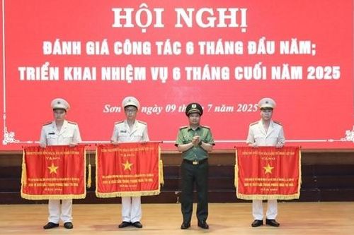 Công an các tỉnh Sơn La, An Giang, Hà Tĩnh sơ kết công tác 6 tháng đầu năm