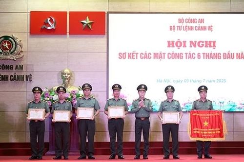 Quán triệt tinh thần an ninh chủ động, cảnh vệ phải đi bước trước