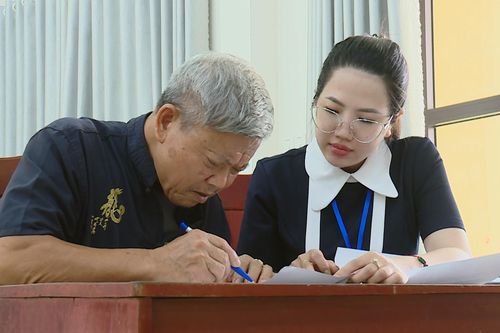 Sát dân trong cấp giấy quyền sử dụng đất