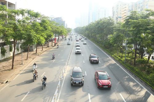 Giao thông ổn định ngày đầu phân làn đường Võ Chí Công