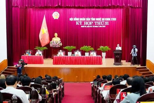 Nghệ An thừa nhận thực trạng thừa, thiếu giáo viên cục bộ