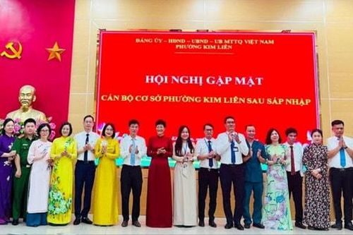 Phường Kim Liên gặp mặt 250 cán bộ cơ sở sau sáp nhập