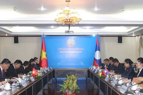 Bộ Ngoại giao Việt Nam và Lào tiếp tục phối hợp chặt chẽ trên các diễn đàn