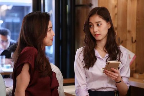 Chị chồng lên chơi xót mẹ phải chăm cháu nội vất vả, tôi ức phát khóc nhưng vẫn bình tĩnh nhắn 1 tin được chồng khen IQ cao