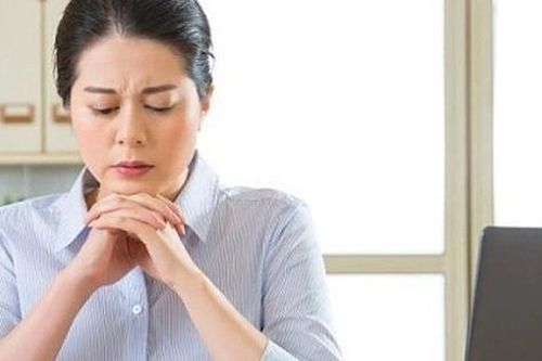 Muốn nghỉ hưu sớm? Nghe xong chuyện của hai người phụ nữ dưới đây bạn sẽ muốn đi làm đến 60 tuổi